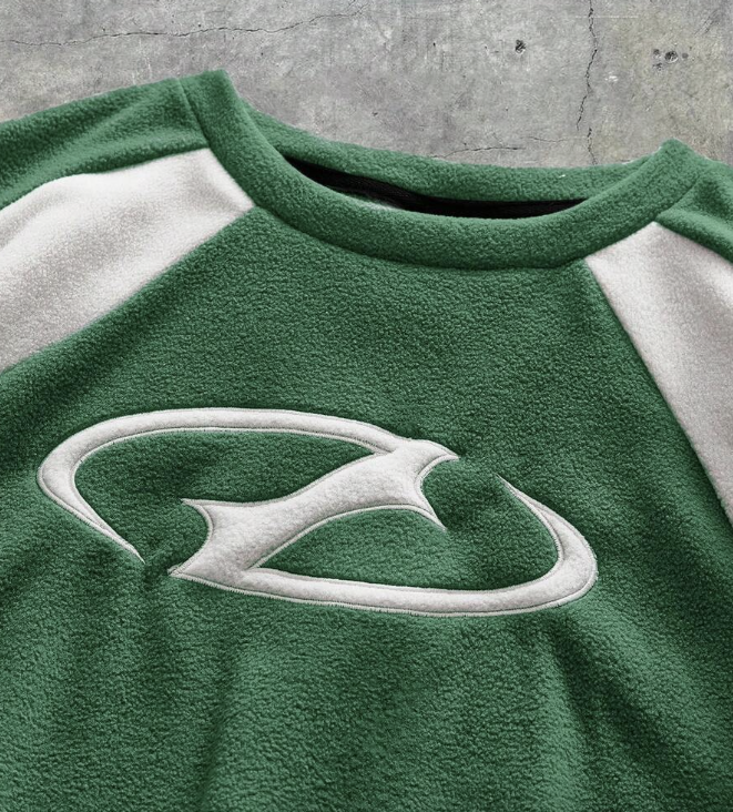 Axepeak Long Sleeve Pullover